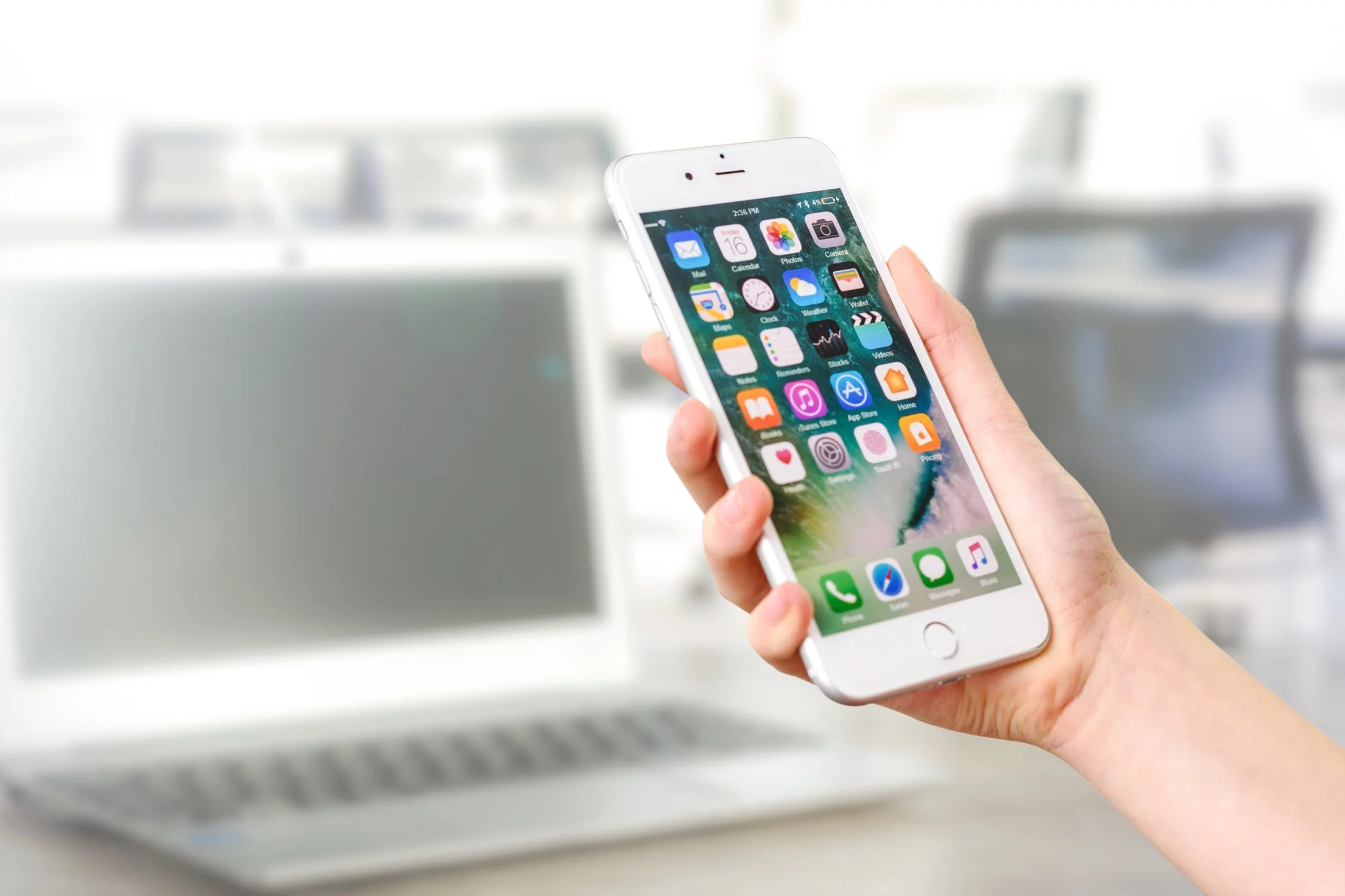 Your True Companion: 6 Amazing Stuff Your Mobile Phone Can Offer in the Times of Crisis Your True Companion: 6 Amazing Stuff Your Mobile Phone Can Offer in the Times of Crisis
